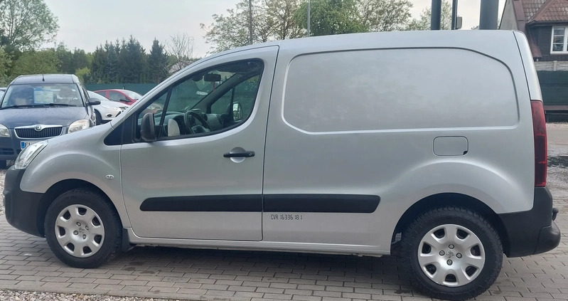 Peugeot Partner cena 34500 przebieg: 162000, rok produkcji 2017 z Augustów małe 211